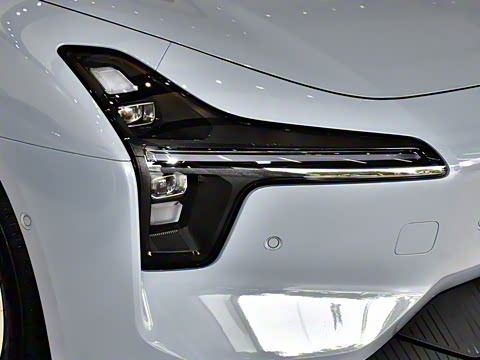 2025�� 600 �������� Max