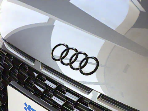 2022�� V10 Coupe performance