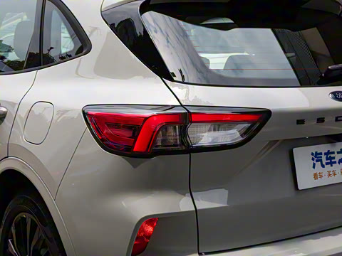 2024�� EcoBoost 245 ����������ST-Line Pro