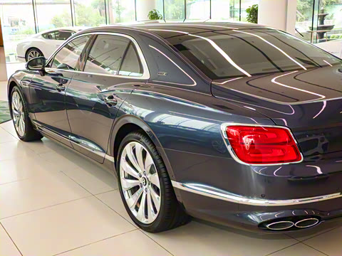 2024�� V8 Edition 8