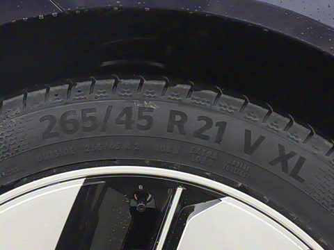 2025�� 210Ultra���Ȱ� 6��