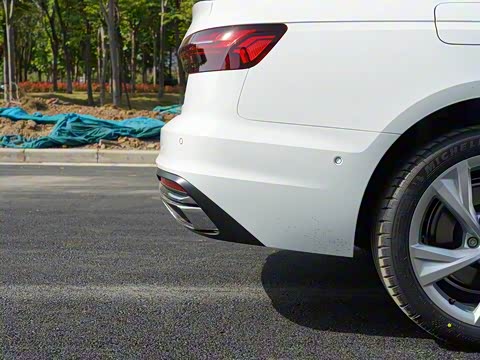 2020�� 40 TFSI ����������