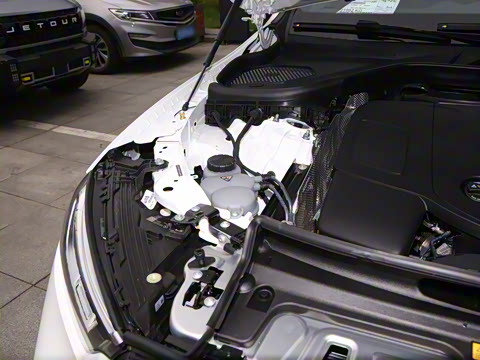 2025�� �Ŀ� GLC 260 4MATIC ����SUV