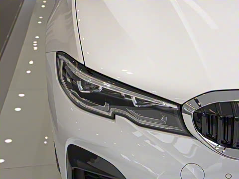 2021�� �Ŀ�� 320Li M�˶���װ