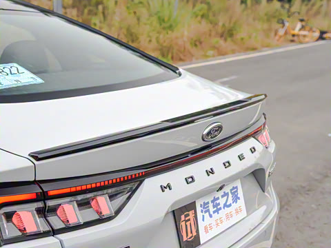 2023�� 1.5T E-�춯 ST-Line