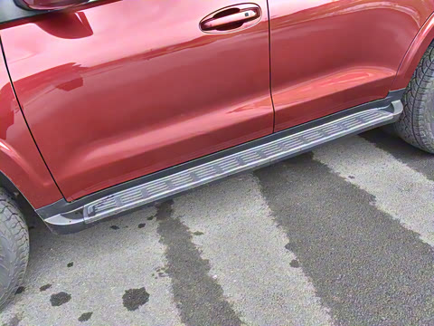 2023�� 4.6L V8 �캽��