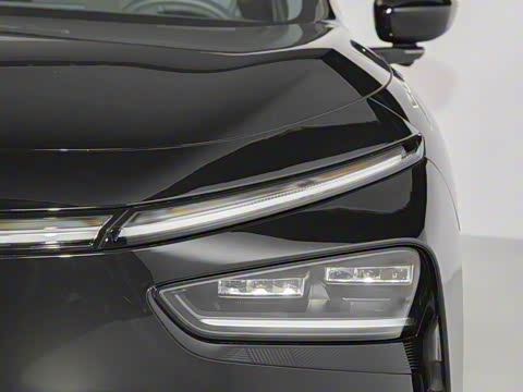 2025�� 702 �������� Ultra