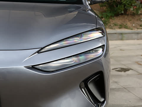 2025�� EV 605�캽Plus��