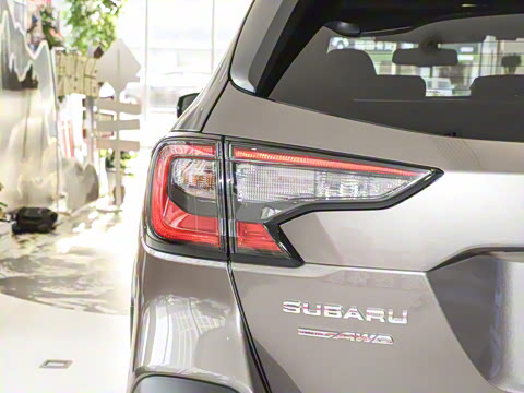 2024�� 2.5i AWD�˶��� EyeSight