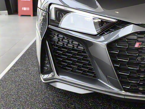 2022�� V10 Coupe performance