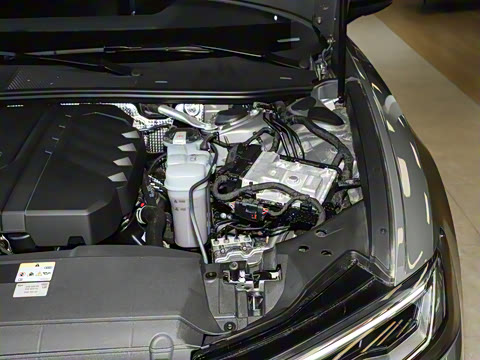 2025�� Avant 45 TFSI ��̽�ռ�