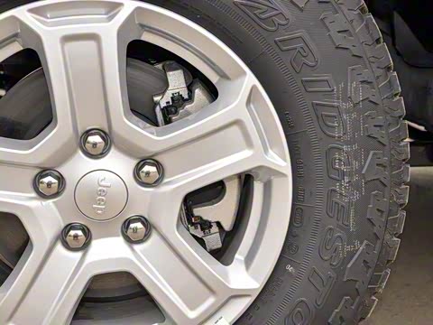 2019�� 2.0T Sahara ���ŵ綯����� ��VI