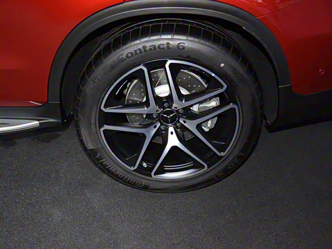 2020�� AMG GLC 63 4MATIC+  ����SUV