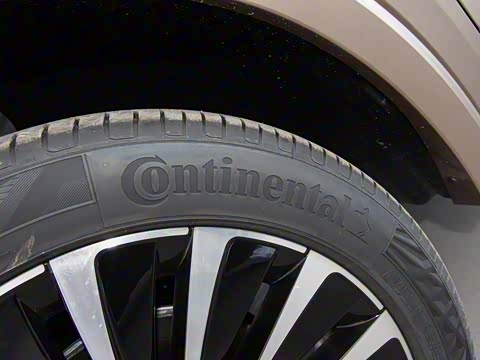 2020�� 380TSI ����