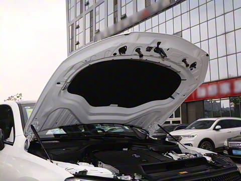 2025�� �Ŀ� GLC 260 4MATIC ����SUV