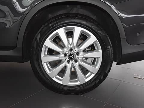 2020�� GLC 260 4MATIC ����SUV