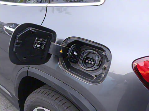 2025�� �Ŀ� EQA 260