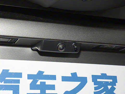 2025�� 110 3.0T P400 X-Dynamic HSE