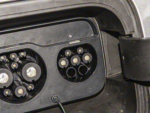 2025�� 702 �������� Max