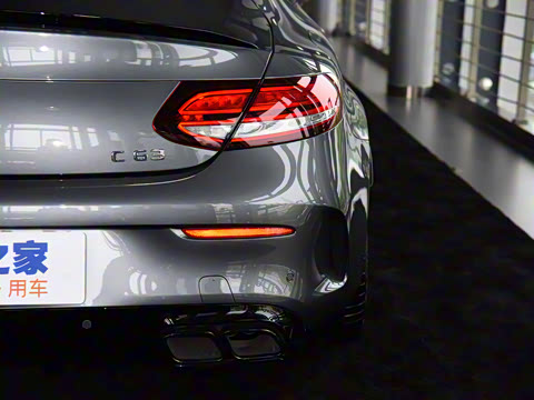 2021�� AMG C 63 ���ܳ�