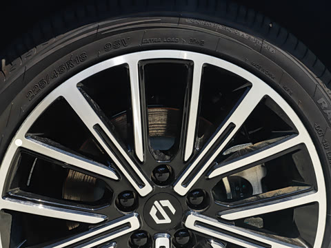 2025�� 550������