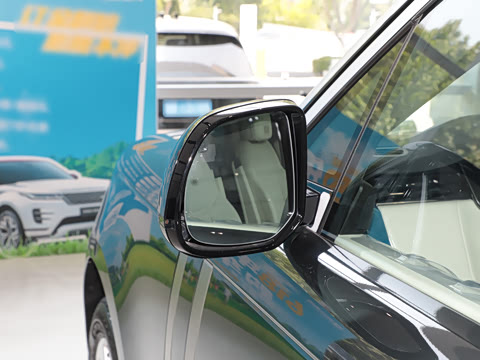 2025�� 3.0 L6 400PS ʢ���ӳ��� ����