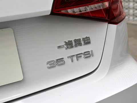 2020�� Sportback 35 TFSI ʱ���� ��VI