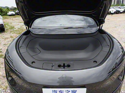 2025�� �Ŀ� Max���̰�