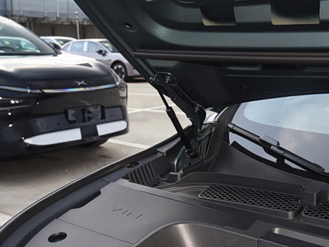 2025�� 702 �������� Max