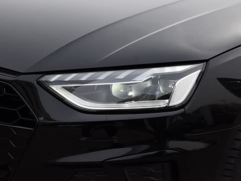2023�� Avant 40 TFSI ����������