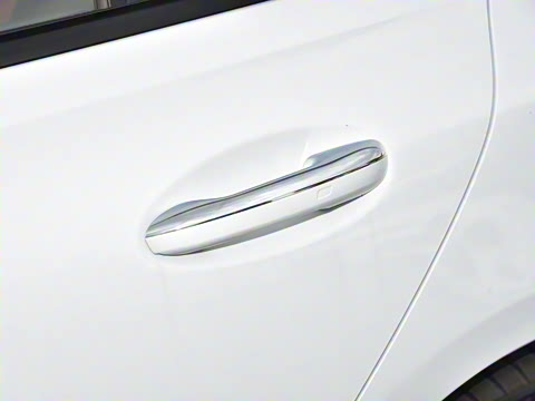 2025�� AMG C 43 4MATIC ���нγ� �ر��