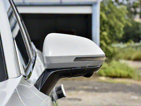 2025�� 2.0T ��������� 7��