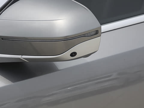 2025�� 530Li xDrive M�˶���װ