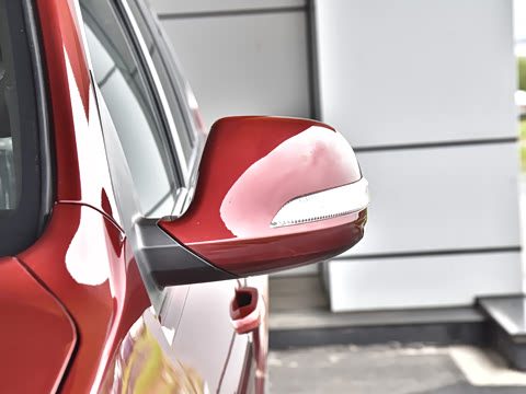 2023�� 4.6L V8 �캽��