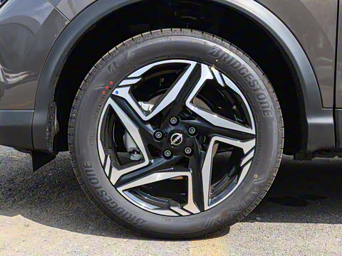 2025�� �Ŀ� ���� 2.0L CVT XV+���Ȱ�