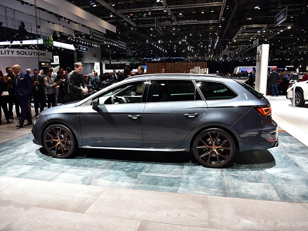 SEAT Leon II Рестайлинг, Хэтчбек 5 дв.: фото поколения