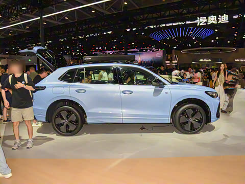 2025�� PRO 380TSI ���� R-Line �����