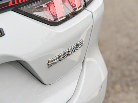 2023�� 1.5T E-�춯 ST-Line