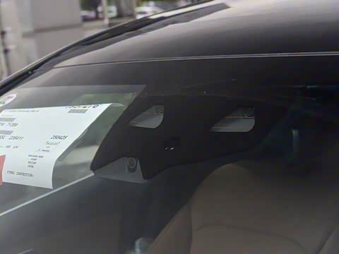 2025�� �Ŀ� E 300 L ʱ���˶���