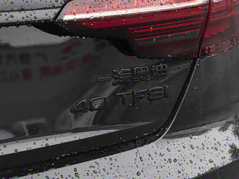 2025�� 200���������� 40 TFSI ���������� B&O ��ҹ��