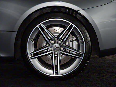 2021�� AMG C 63 ���ܳ�