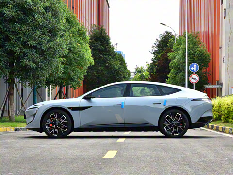 2025�� �Ŀ� Ultra���̰�