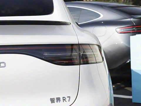 2025�� ���� 331km Ultra