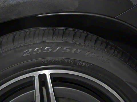 2020�� EQC 400 4MATIC