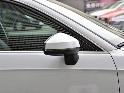 2020�� Sportback 35 TFSI ʱ���� ��VI