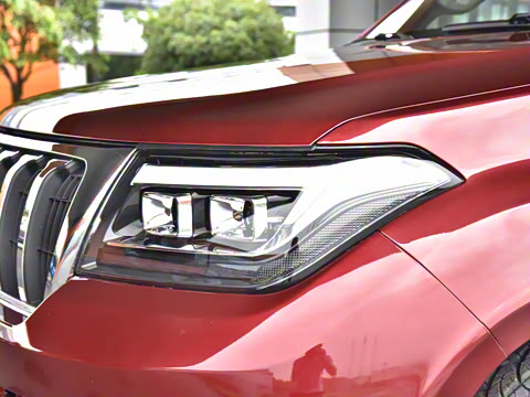 2023�� 4.6L V8 �캽��