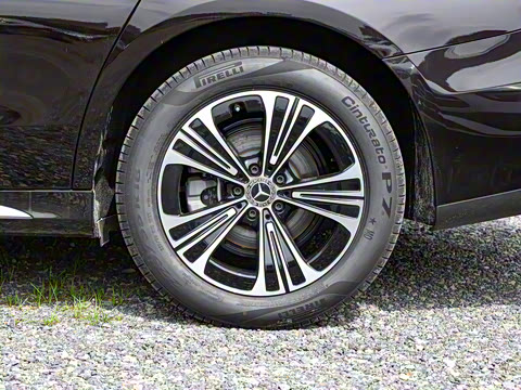 2025�� �Ŀ� E 260 L �˶���