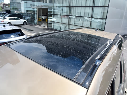 2022�� 110 P400 X-DYNAMIC HSE