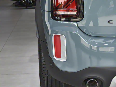 2022�� 1.5T COOPER ALL4 ���ͼ�