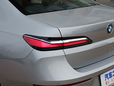 2023�� 740Li ������ ������װ